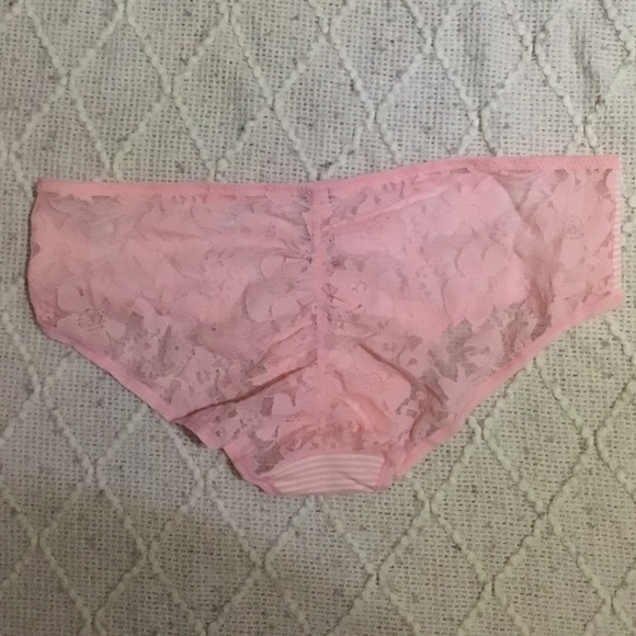 NWT Striped VS panty. Medium. - Picture 2 of 2